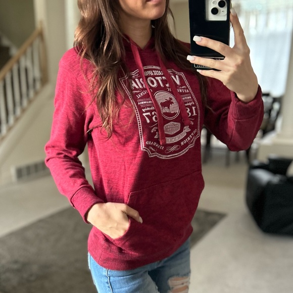 Victoria BC Moose Sweatshirt - Picture 3 of 3